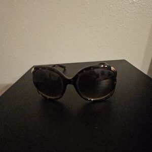 Chic Black Sunglasses